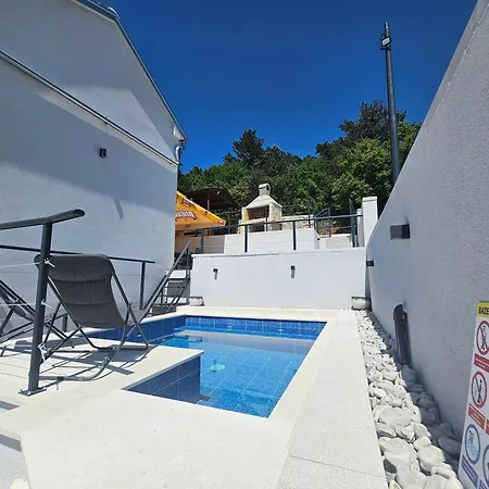 Lokvica House With Pool Nyaraló